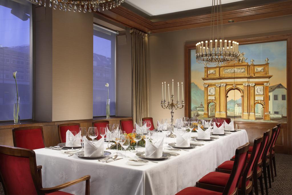 Grand Hotel Europa - Since 1869 因斯布鲁克 餐厅 照片 The restaurant's private dining room