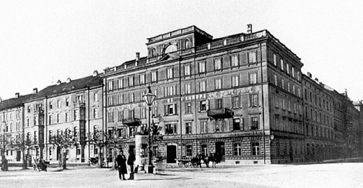 Grand Hotel Europa - Since 1869 因斯布鲁克 外观 照片 The first building of the university, 1914