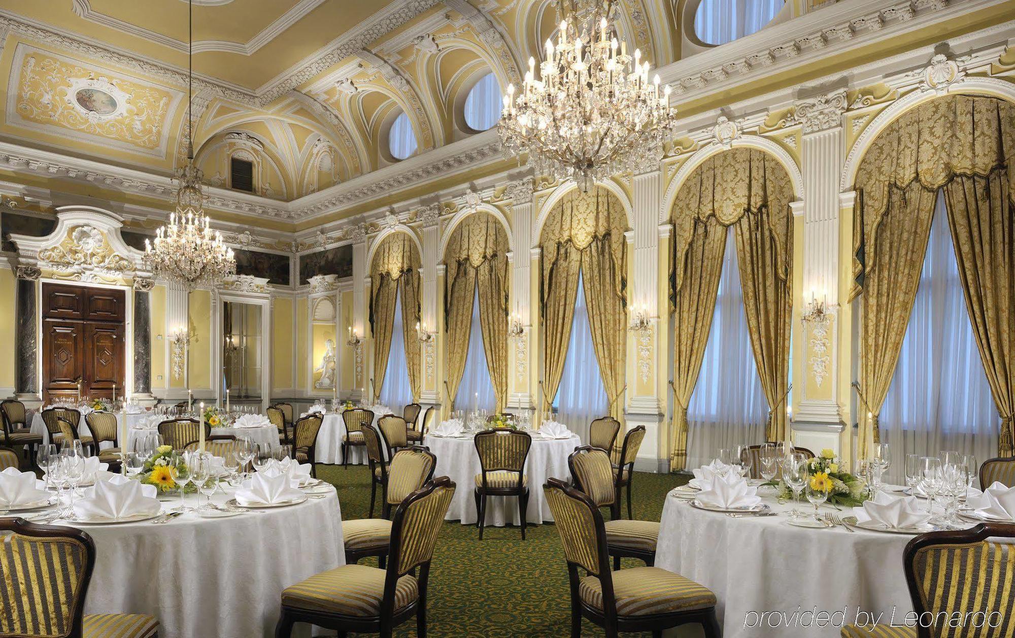 Grand Hotel Europa - Since 1869 因斯布鲁克 餐厅 照片 The ballroom