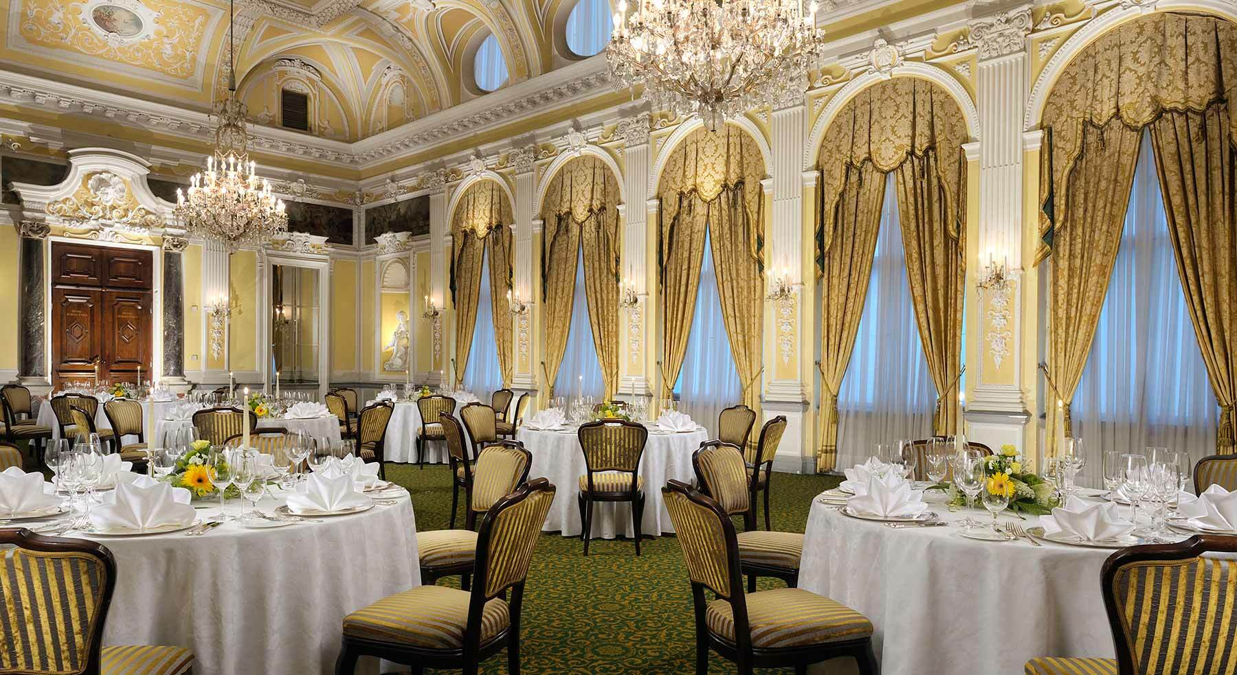 Grand Hotel Europa - Since 1869 因斯布鲁克 外观 照片 The ballroom